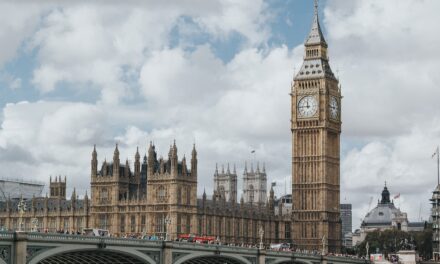 How the Government is taking away your right to privacy